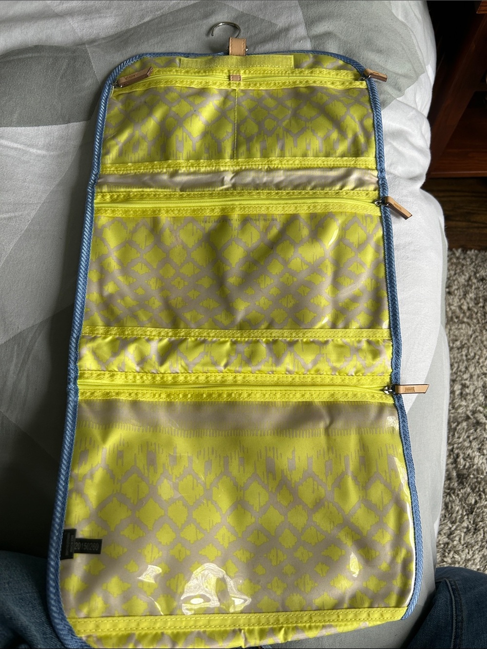 Stella & Dot Blue and White Hanging Travel Organizer